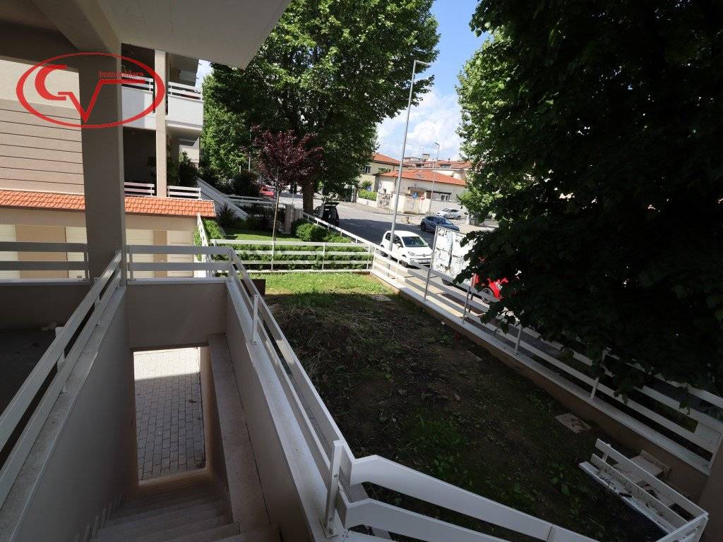 Appartamento a Montevarchi in Piazza della Repubblica - Foto 5