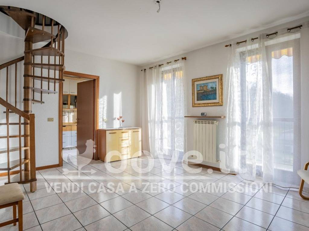 Appartamento a Grantola in Via Fratelli Bandiera, 89 - Foto 4