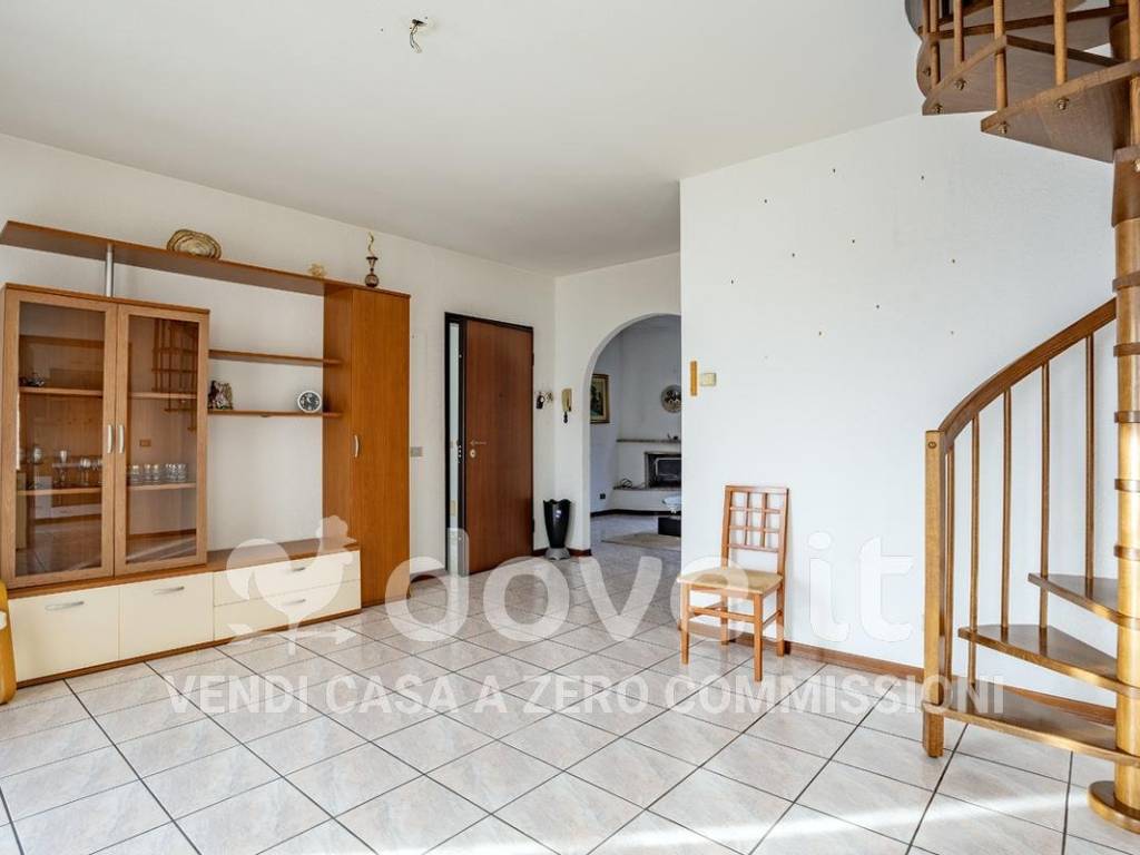 Appartamento a Grantola in Via Fratelli Bandiera, 89 - Foto 5