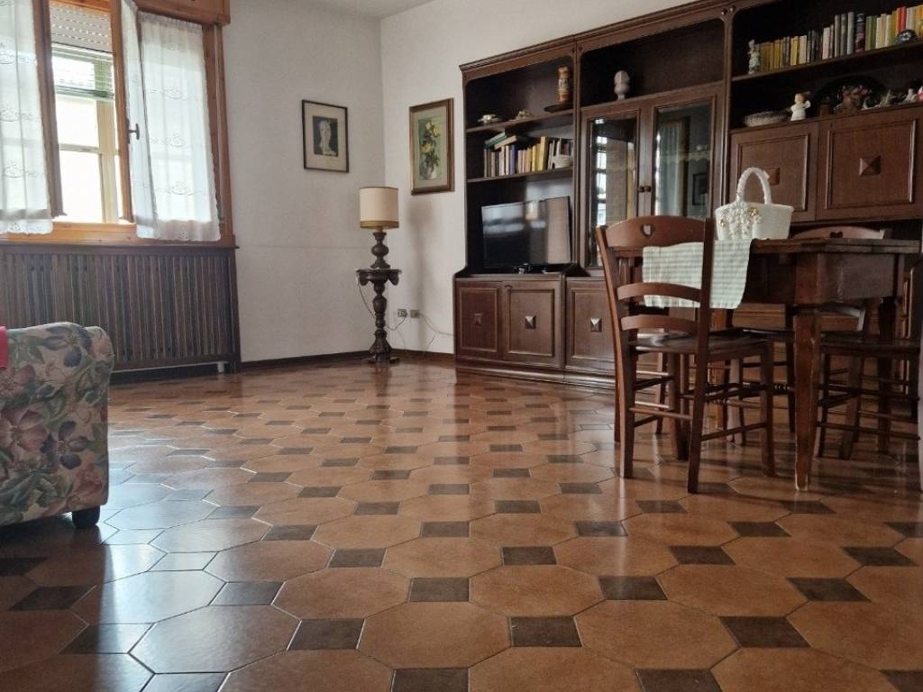 Appartamento a Ferrara in Vicolo del Pesco - Foto 3