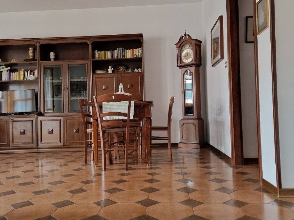 Appartamento a Ferrara in Vicolo del Pesco - Foto 4