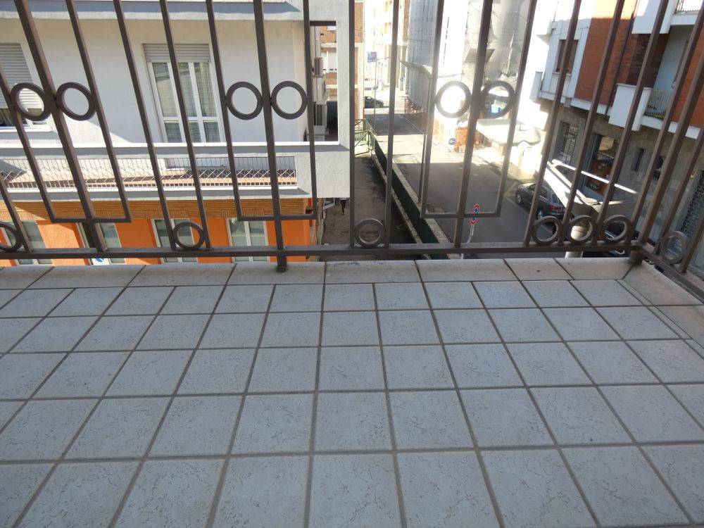 Appartamento a Alba in Via Duccio Galimberti - Foto 3