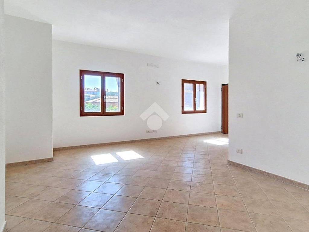 Casa indipendente a Arzachena in Via Sebastiano Satta, 19 - Foto 2