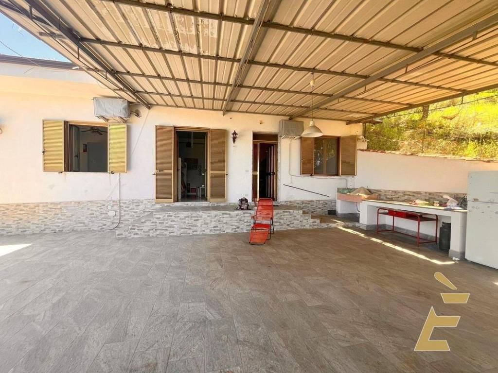 Villa a Ricadi in Via Provinciale - Foto 2