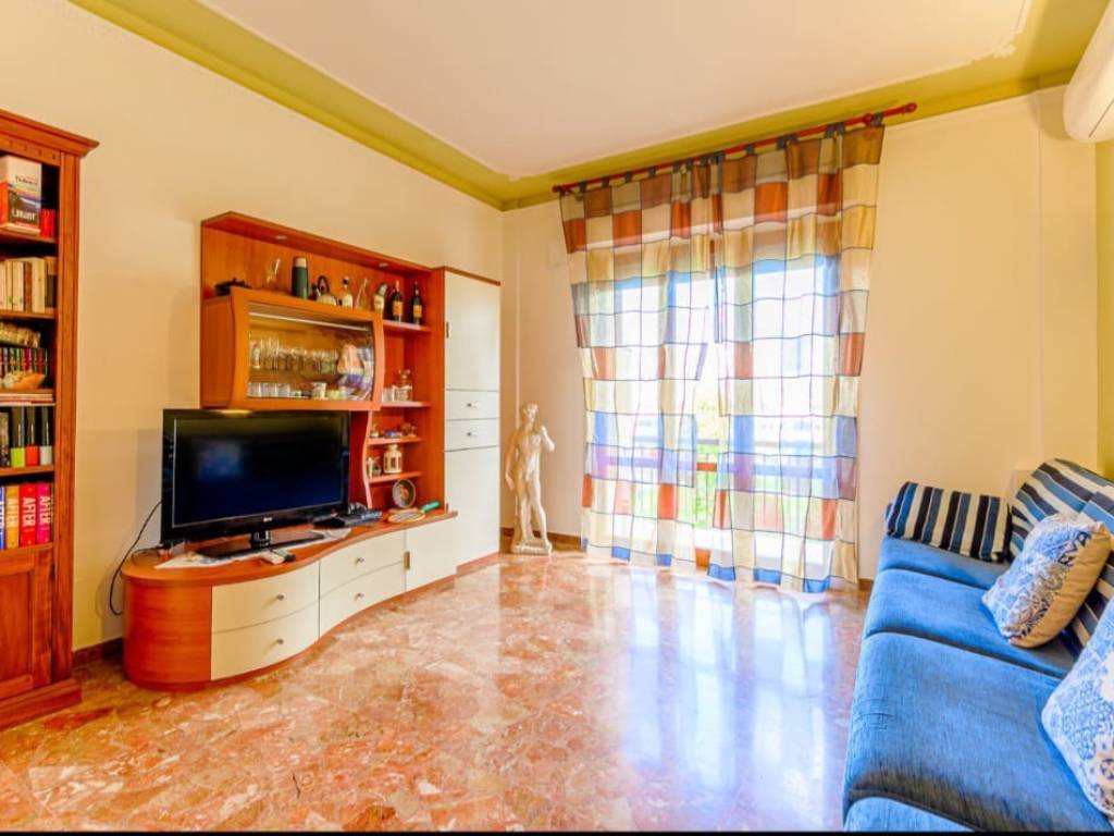 Appartamento a Scandicci in Isolato Boccaccio Interno E - Foto 4