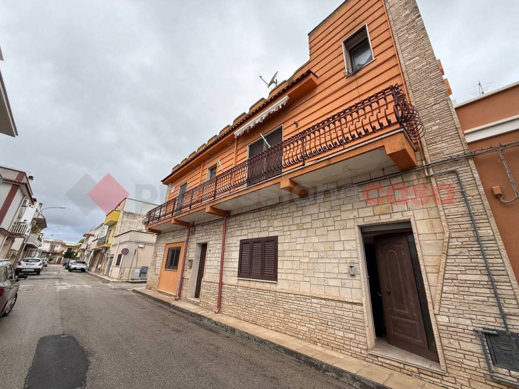 Appartamento a Pulsano in VIA PAOLUCCI, 110 - Foto 2