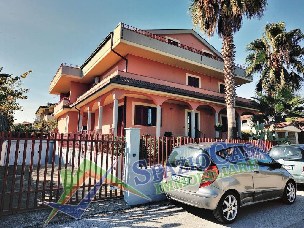Villa a Giulianova in Via Case di Trento, 2 - Foto 3
