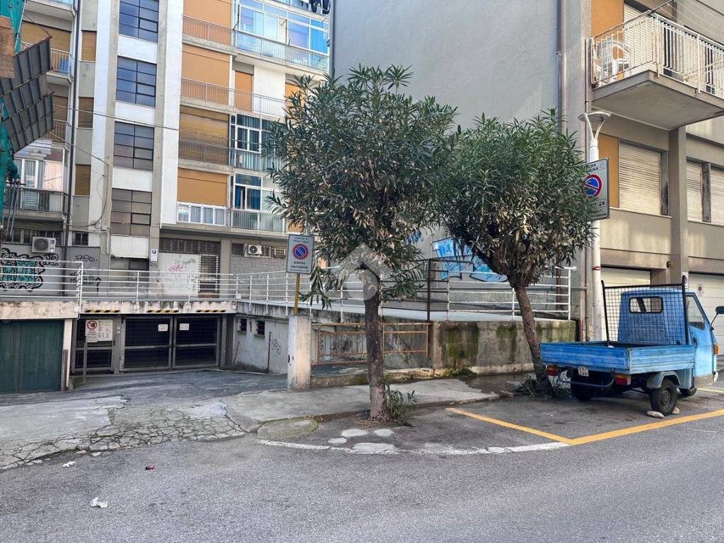 Box / garage a Finale ligure in Via Goffredo Mameli, 01 - Foto 2