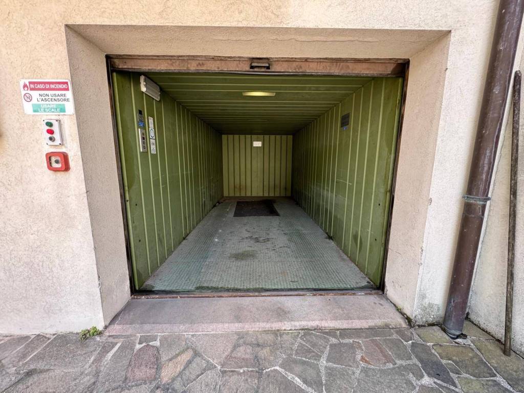 Box / garage a Gorizia in VIA XXIV MAGGIO - Foto 3