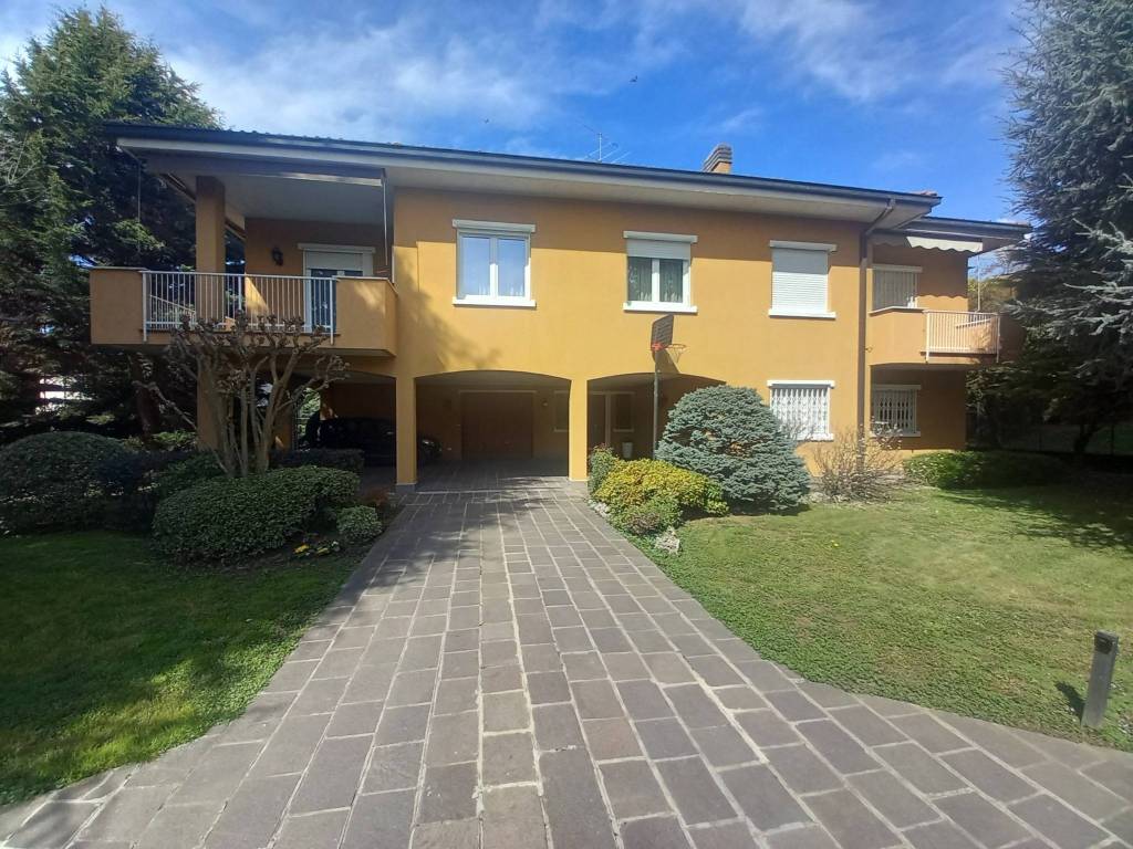 Villa a Merate in Via Ceppo, 9 - Foto 3