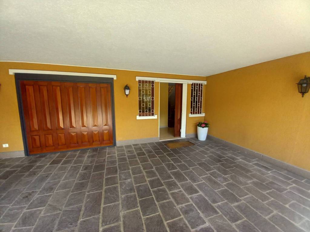 Villa a Merate in Via Ceppo, 9 - Foto 4