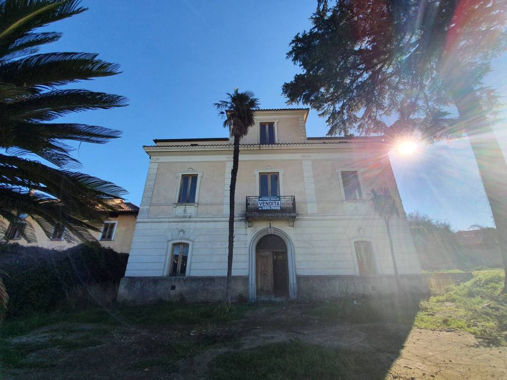 Villa a Vallo della lucania in Via Badolato - Foto 2