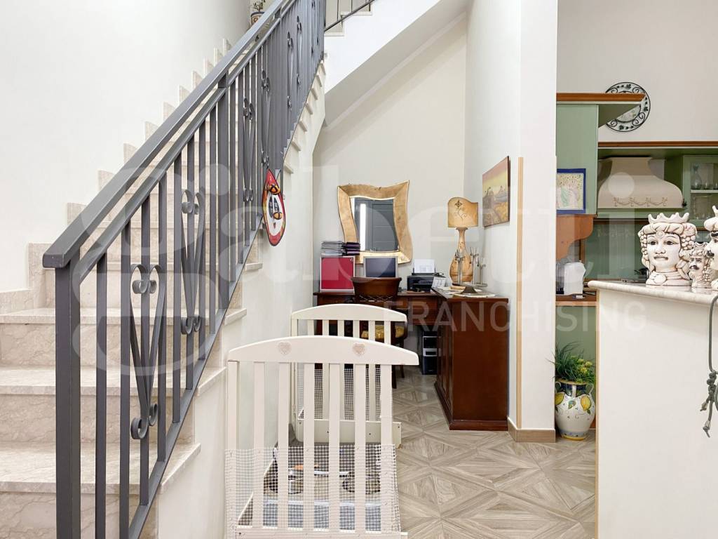 Casa indipendente a Pachino in via dei mughetti, 3 - Foto 2