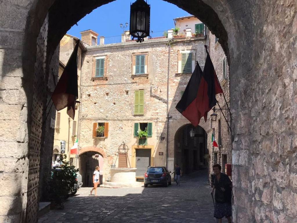 Palazzo / stabile a Stroncone - Foto 2