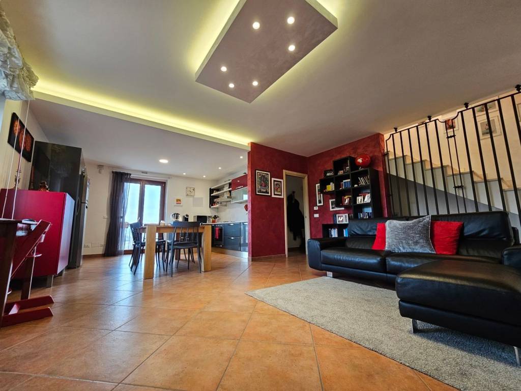 Villa a Scoppito in Via Santa Maria a Colle, 29 - Foto 2
