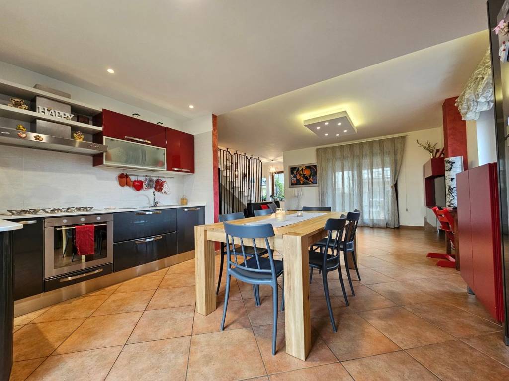 Villa a Scoppito in Via Santa Maria a Colle, 29 - Foto 4