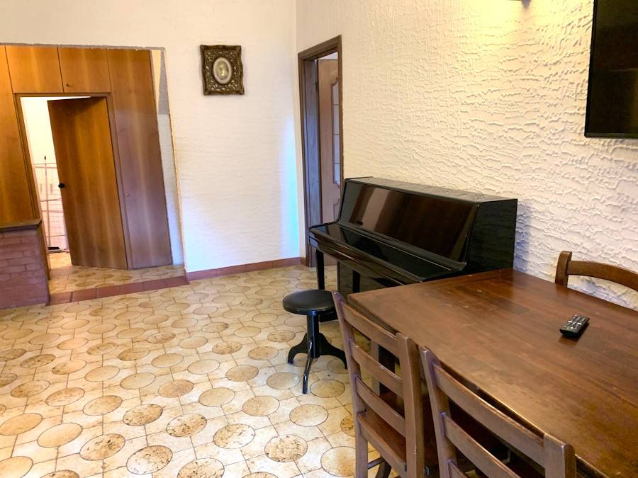 Appartamento a Finale ligure in Piazza Porta Testa, 9 - Foto 3