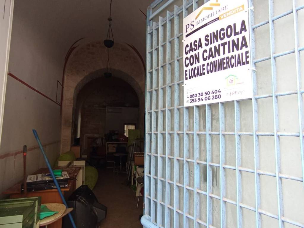 Casa indipendente a Acquaviva delle fonti in Via Roma, 77 - Foto 3