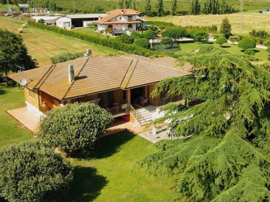 Villa a Cisterna di latina in Via Conca - Foto 4
