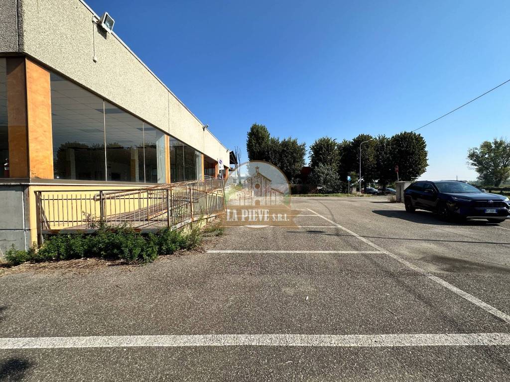 Immobile a Tortona in Strada Statale per Voghera - Foto 4