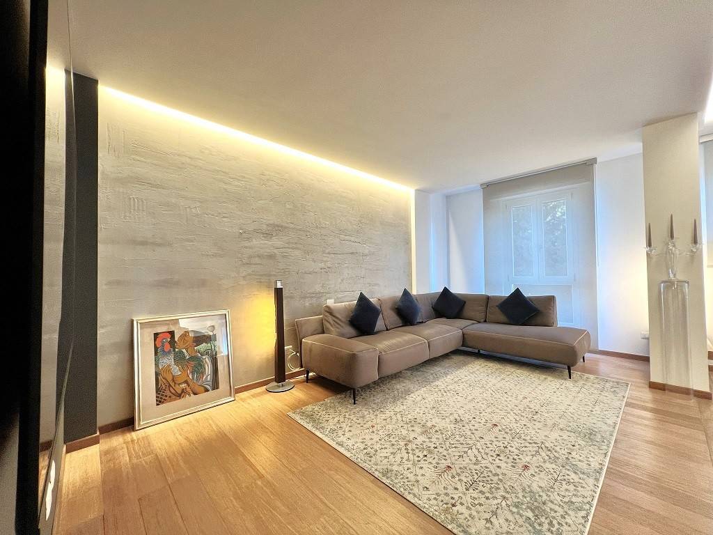 Appartamento a Peschiera del garda in Via Puccini - Foto 2