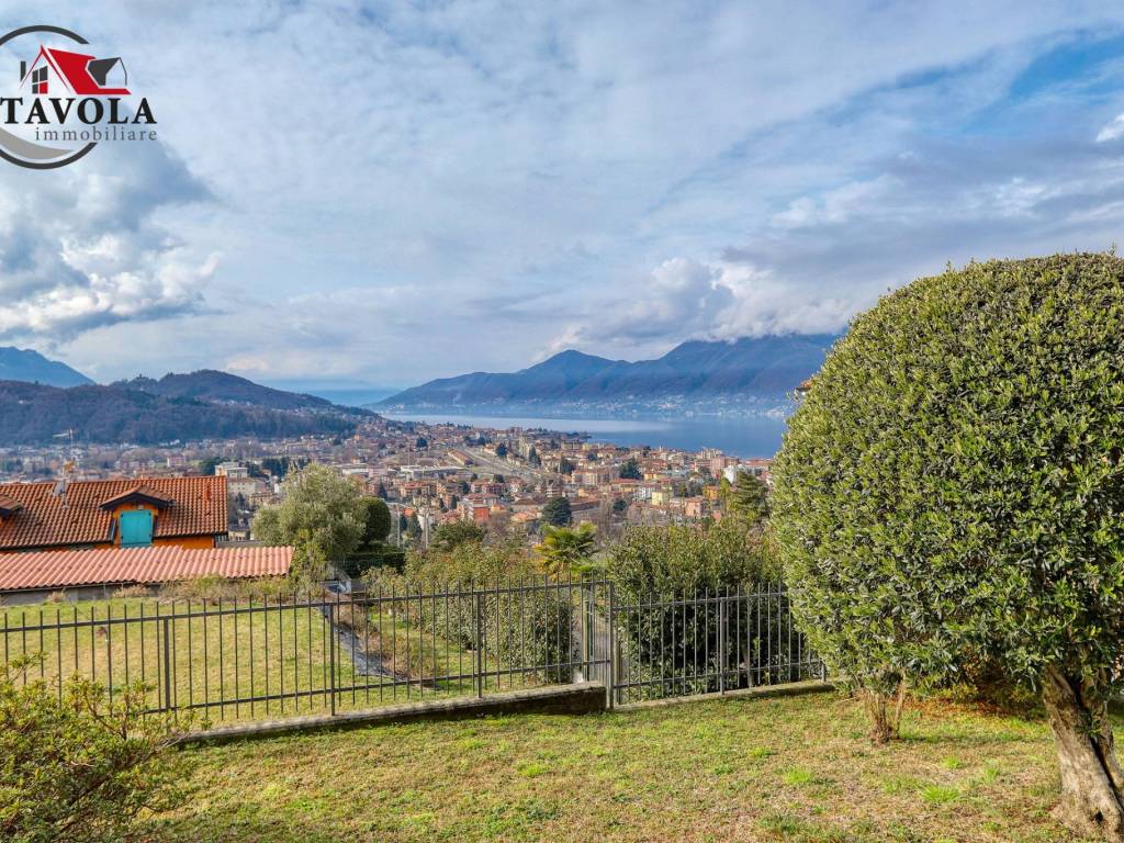 Villa a Luino in Via Moncucco, 47 - Foto 3