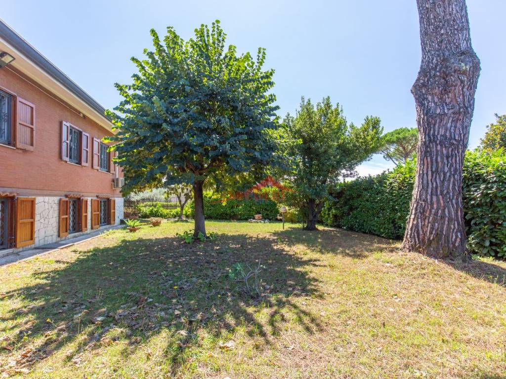 Villa a Grottaferrata in Via della Pedica - Foto 2