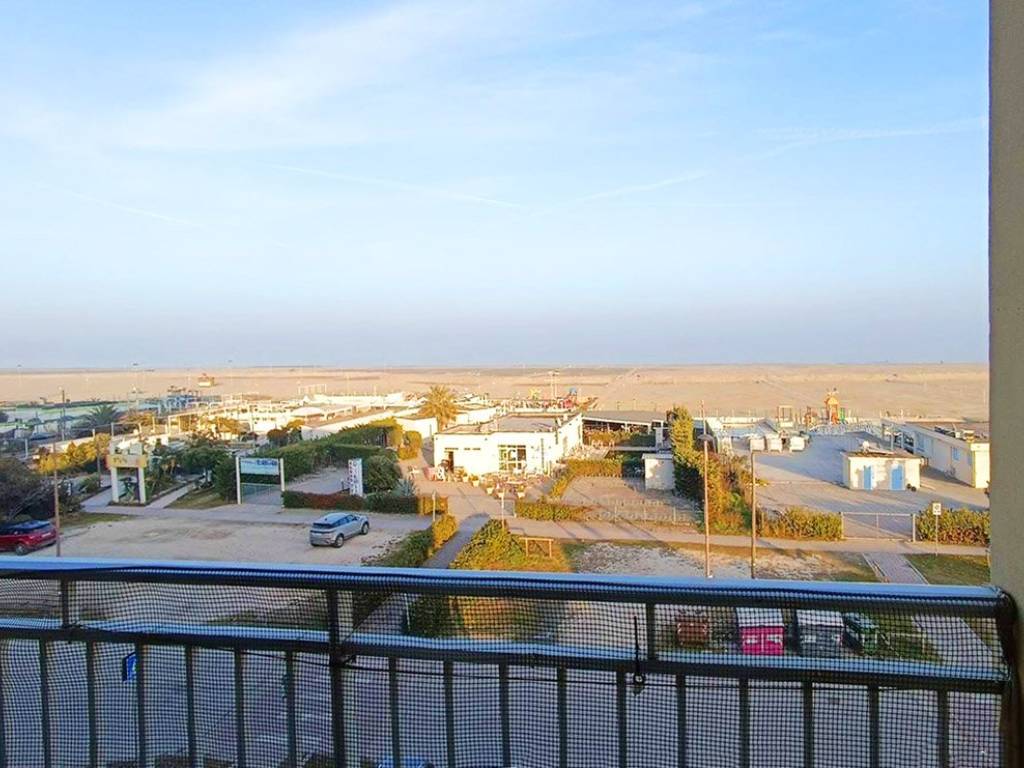 Appartamento a Comacchio in Viale dei Lecci, 113 - Foto 2