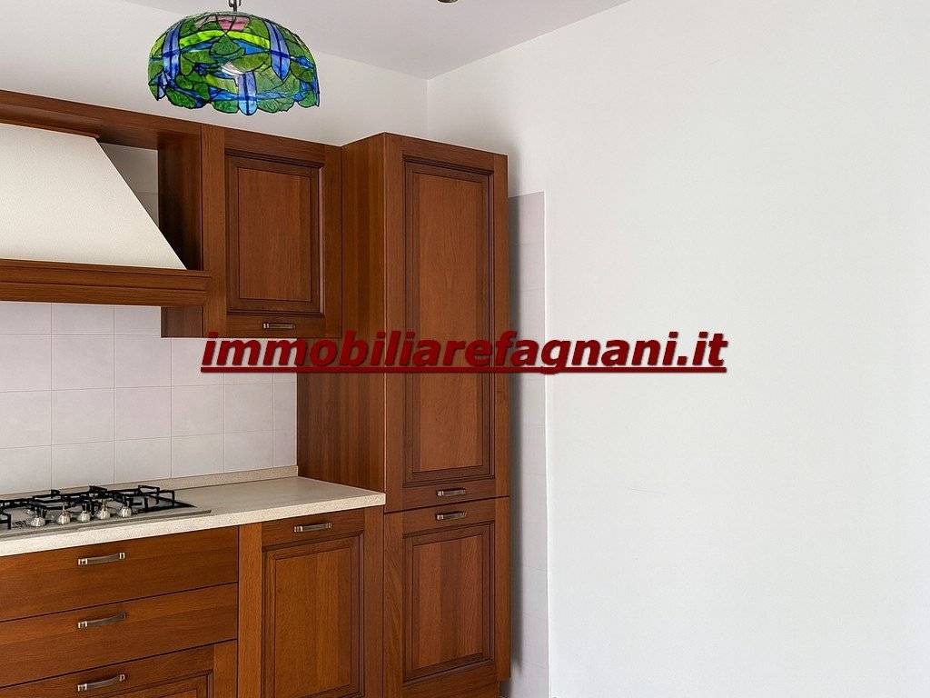 Appartamento a Cisterna di latina in Via Gian Lorenzo Bernini - Foto 4