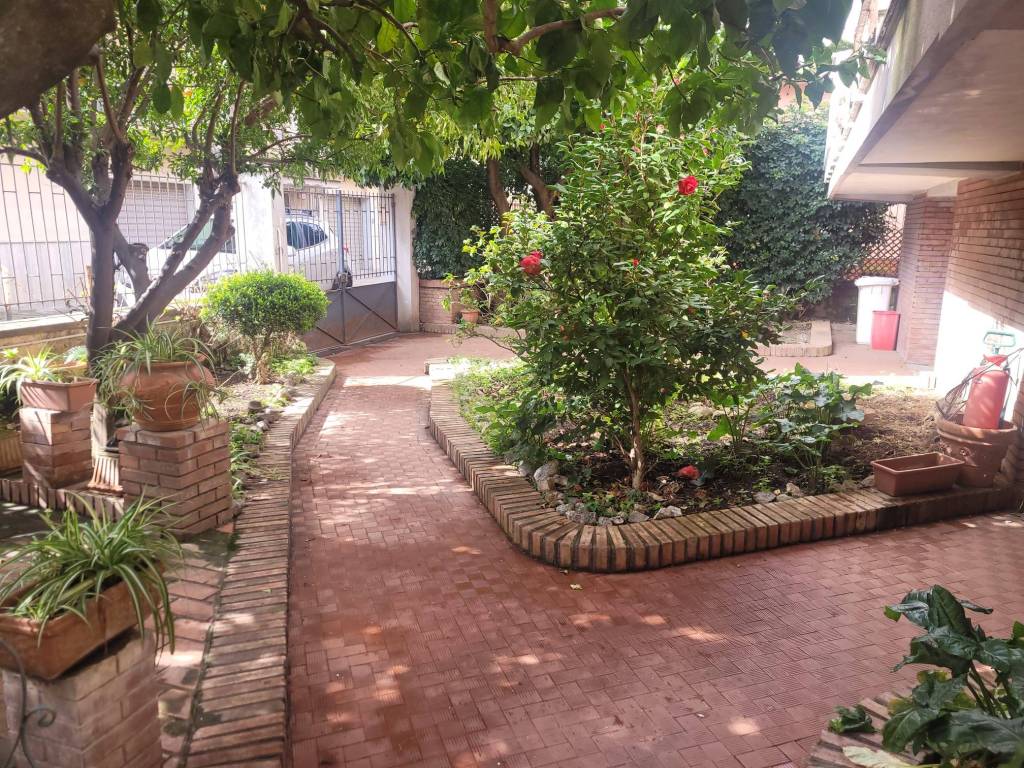 Villa a Caserta in Via Giorgio Perlasca - Foto 3