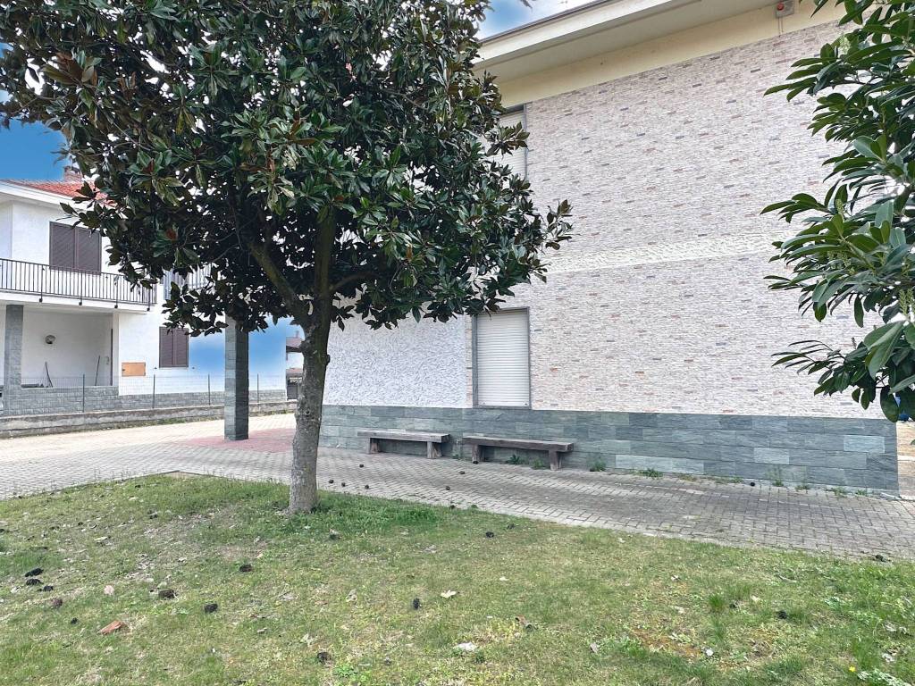 Villa a Bra in Via Emilio Visconti Venosta - Foto 5