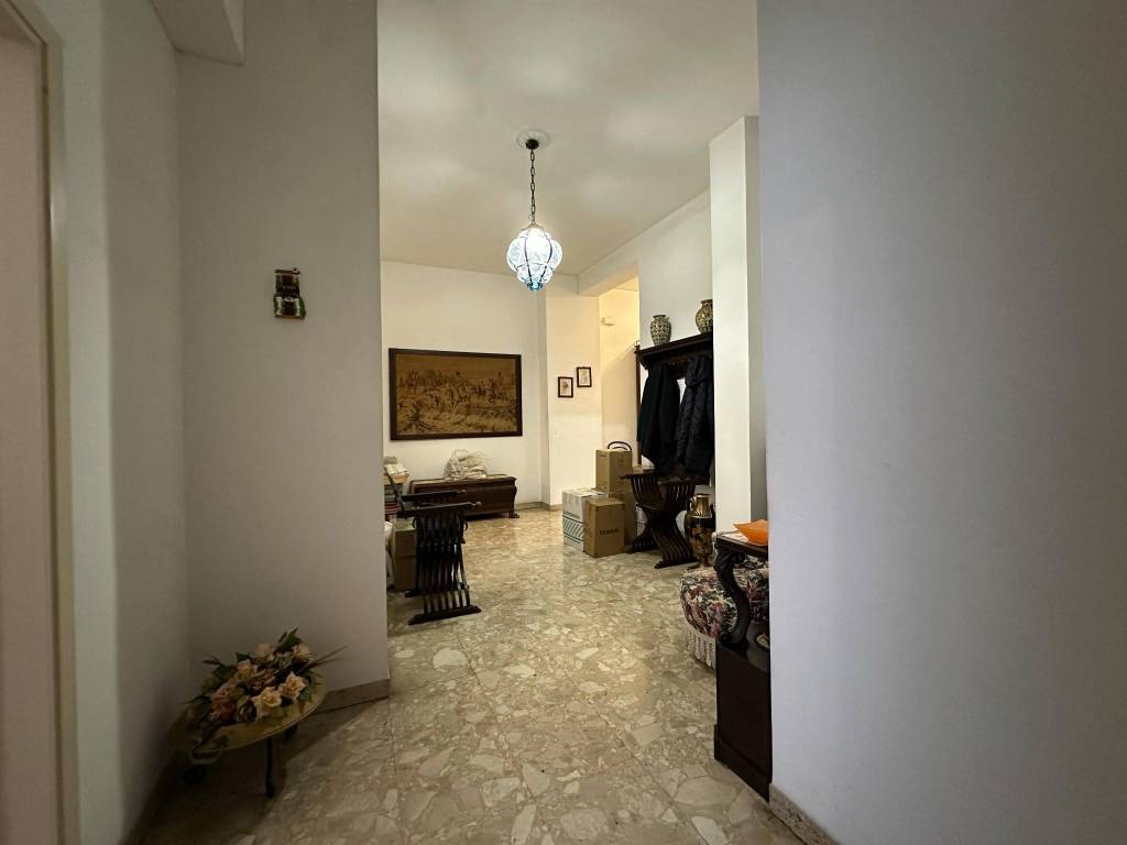 Appartamento a Taranto in Via Vincenzo Pupino, 17 - Foto 2