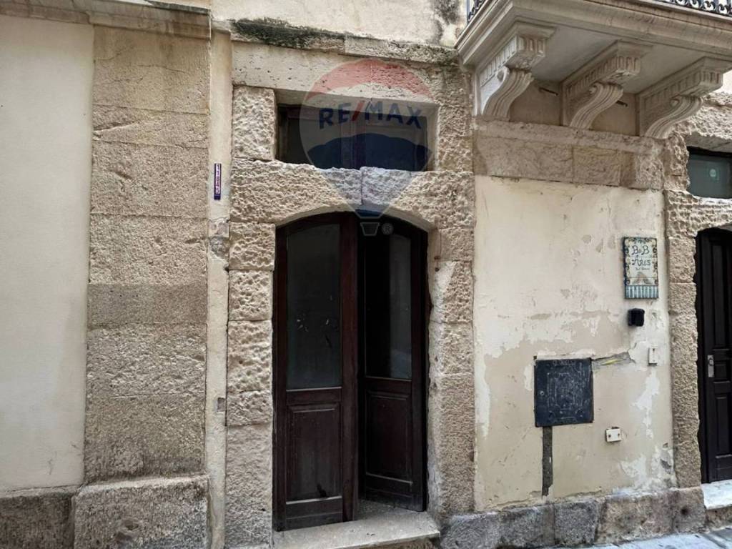 Casa indipendente a Siracusa in Via Vincenzo Mirabella, 47 - Foto 2