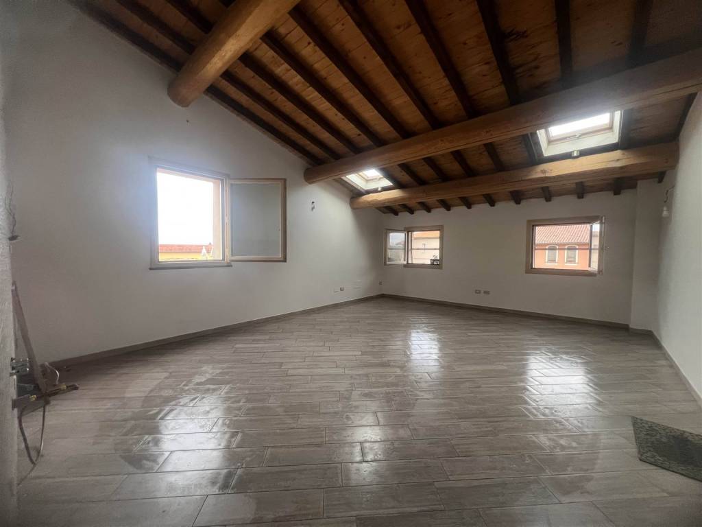 Appartamento a Cascina - Foto 5