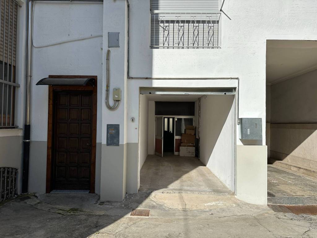 Box / garage a Torino in Via Luisa del Carretto, 70 - Foto 2
