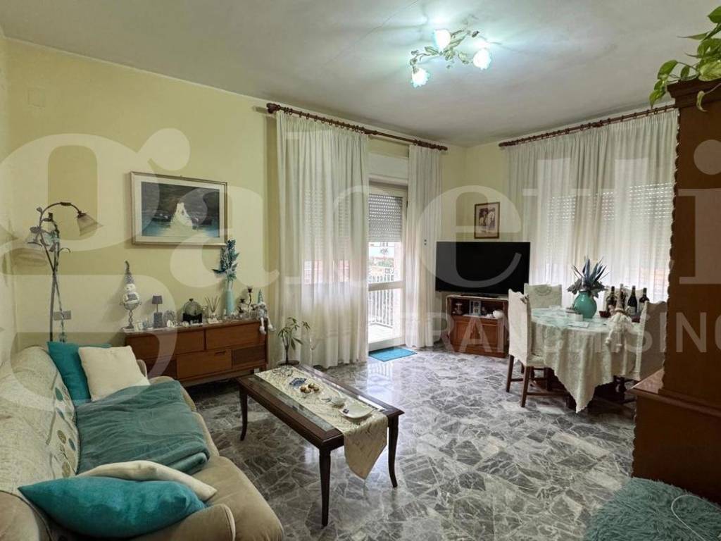 Appartamento a Giulianova in Via Pisa , 10 - Foto 2