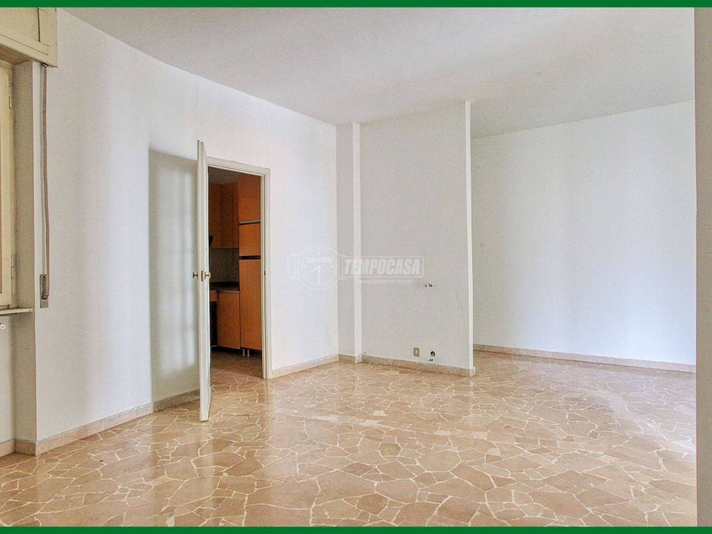 Appartamento a Varese in Via Parenzo - Foto 4