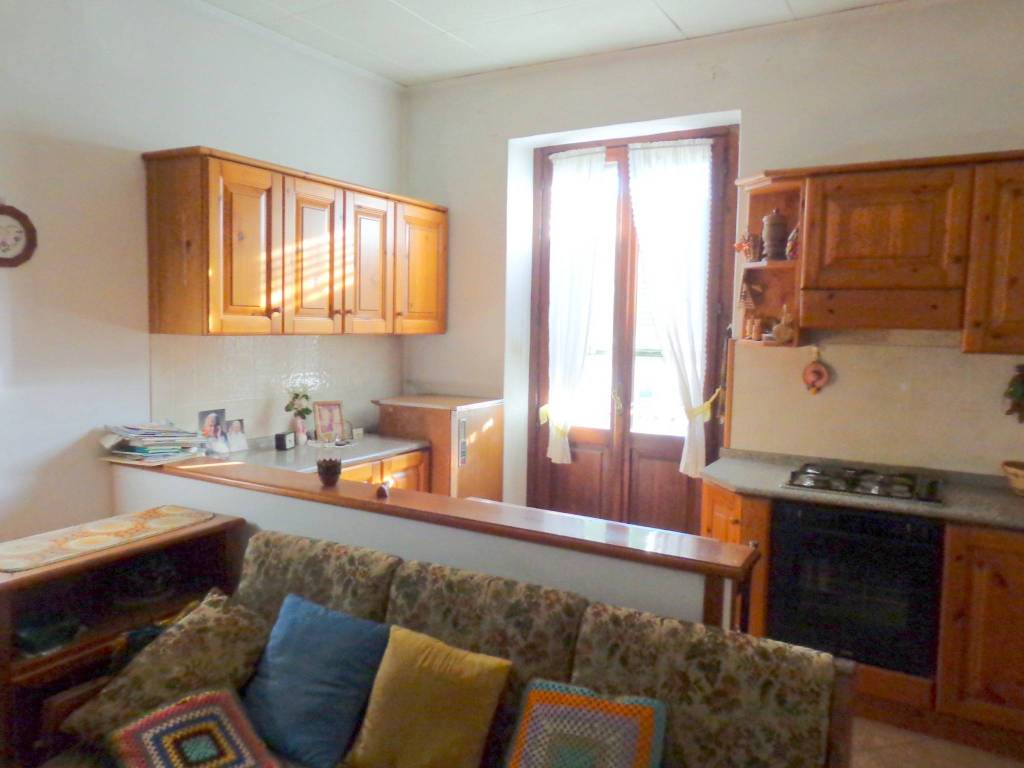 Appartamento a Borgosesia in Via Mombarone - Foto 3