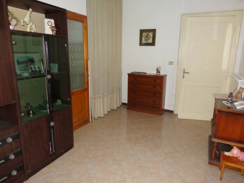 Appartamento a Borgosesia in Via Mombarone - Foto 5