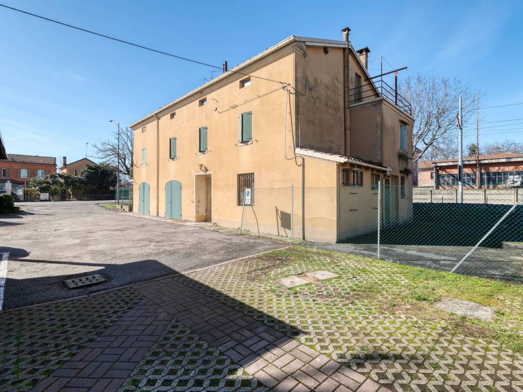 Villa a Budrio in Via Martiri Antifascisti, 87 - Foto 5