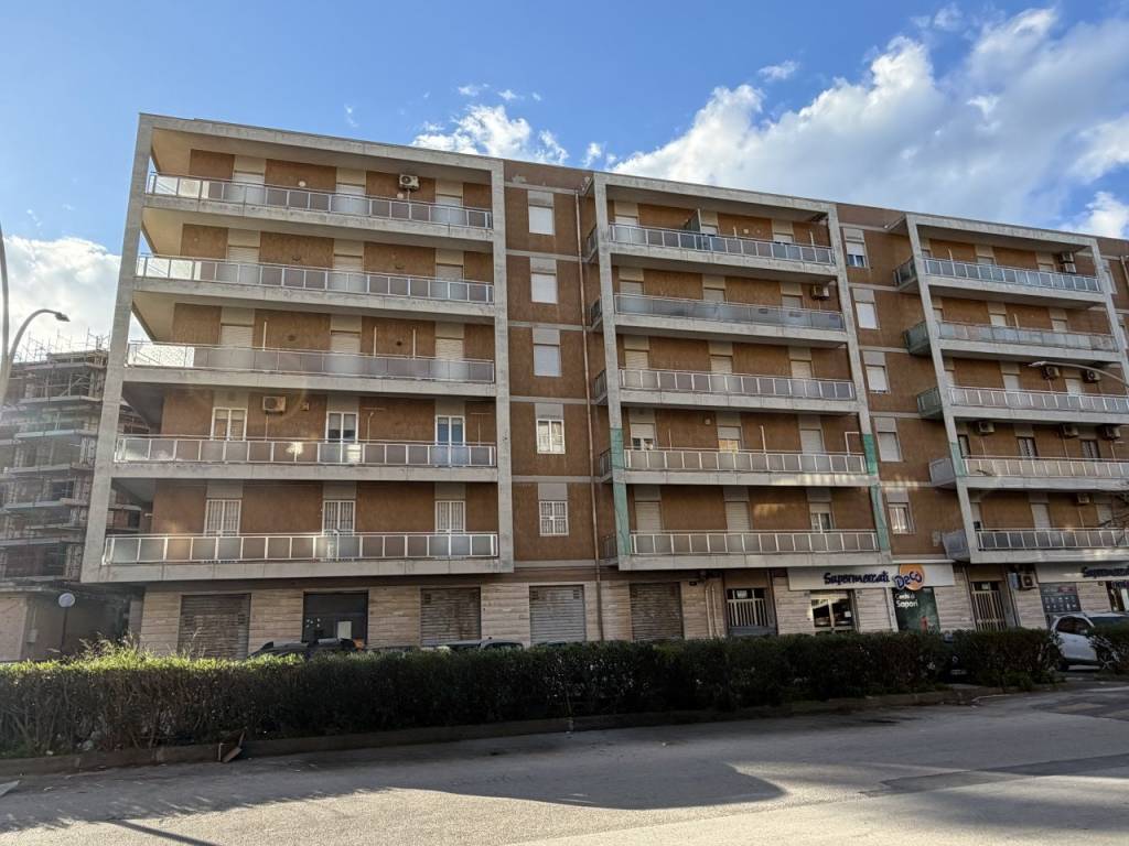 Appartamento a Siracusa in Viale Algeri, 11 - Foto 2