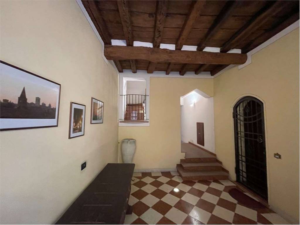 Appartamento a Ferrara in Via Porta San Pietro, 25 - Foto 2