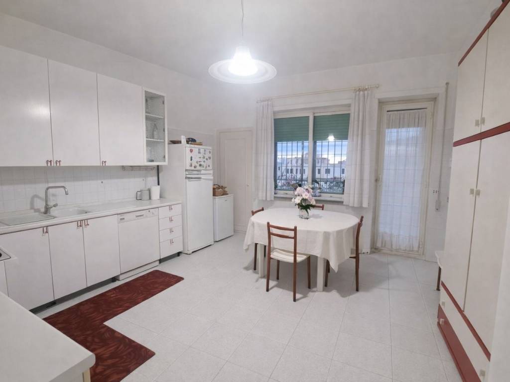 Appartamento a Anzio in Via Luigi Mazza - Foto 4