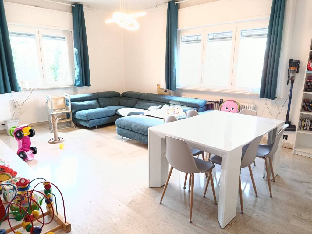 Appartamento a Bizzarone in Via Milano - Foto 2