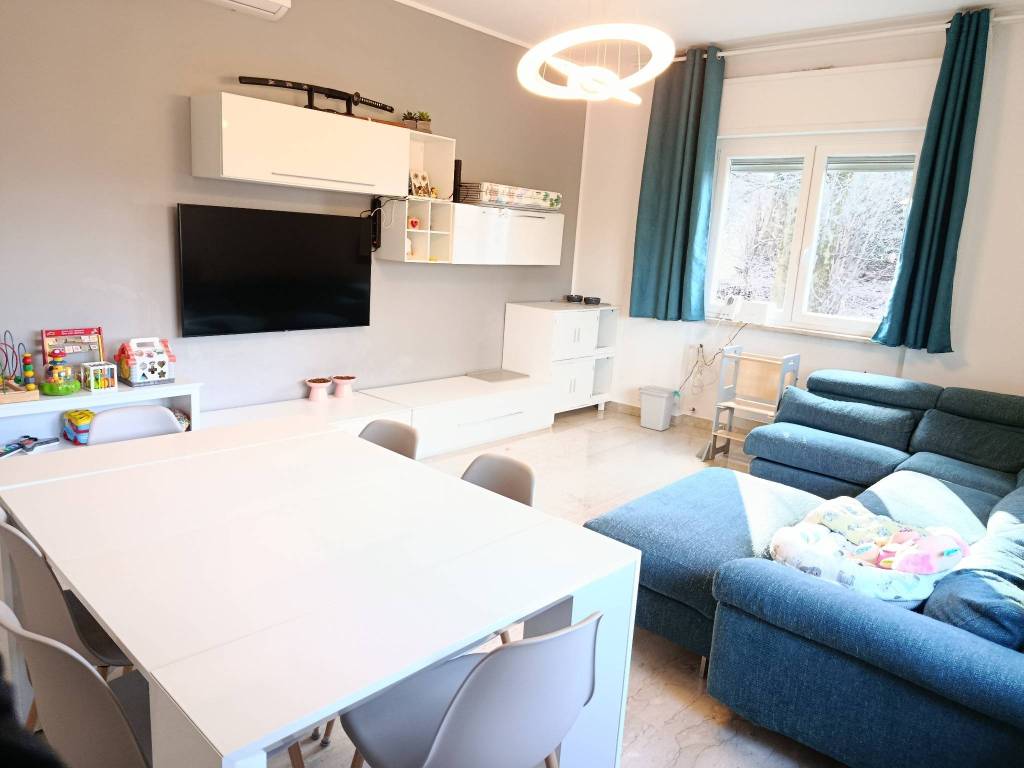 Appartamento a Bizzarone in Via Milano - Foto 5