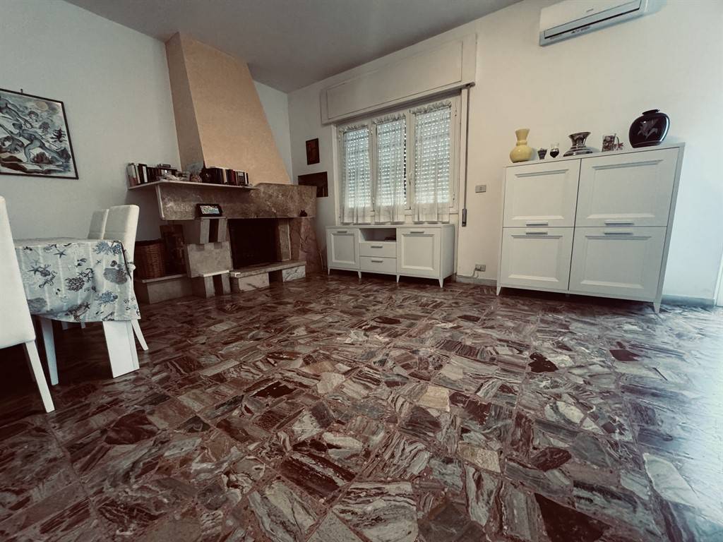 Appartamento a Pomezia in Lungomare Ugo Tognazzi - Foto 3