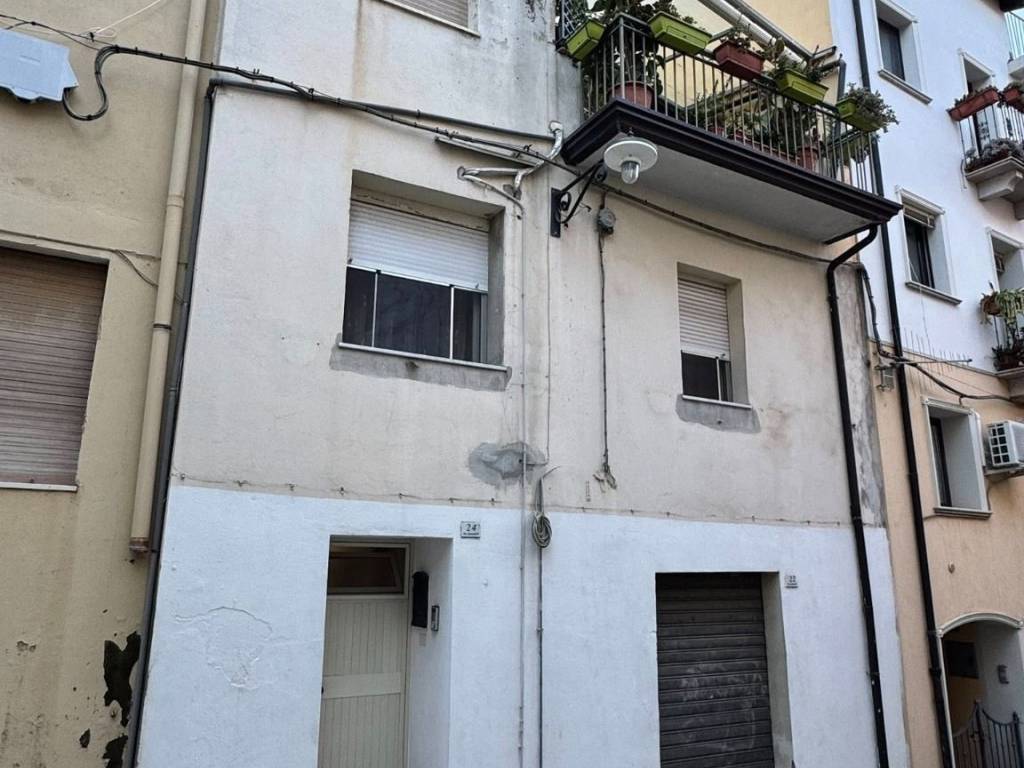 Casa indipendente a Lanusei in Via Giuseppe Zanardelli - Foto 2