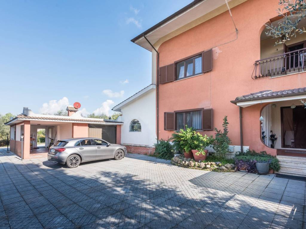 Villa a Ariccia in Via Nettunense, 30 - Foto 3