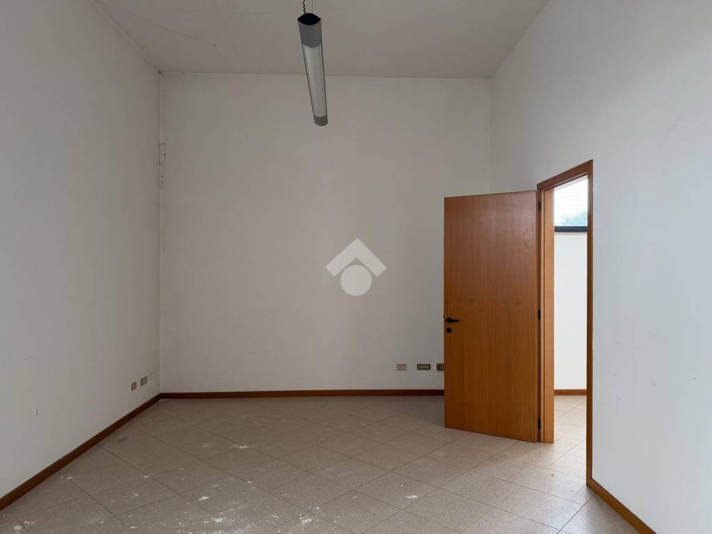 Immobile a Montebelluna in Via A. Serena, 42 - Foto 3