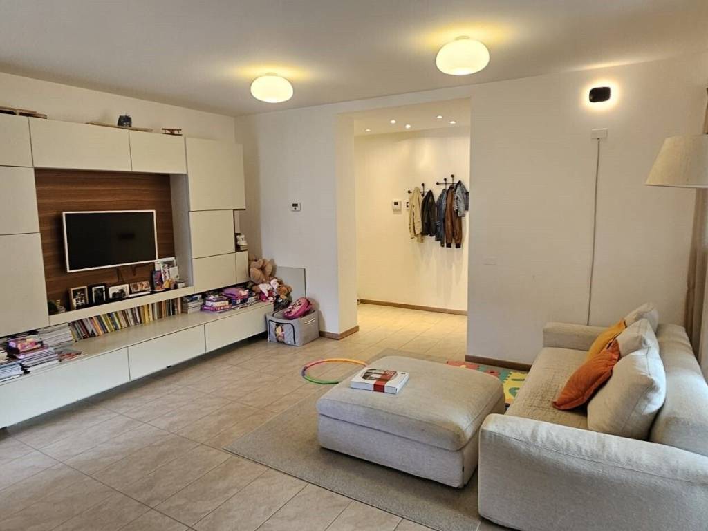 Appartamento a Como in Via XX Settembre, 5 - Foto 5